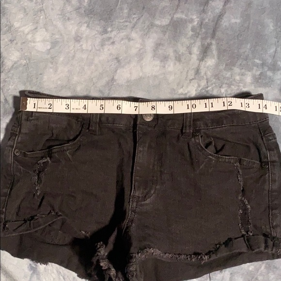 Highway Jeans Distressed Shorts Womens size 29 - Picture 9 of 16